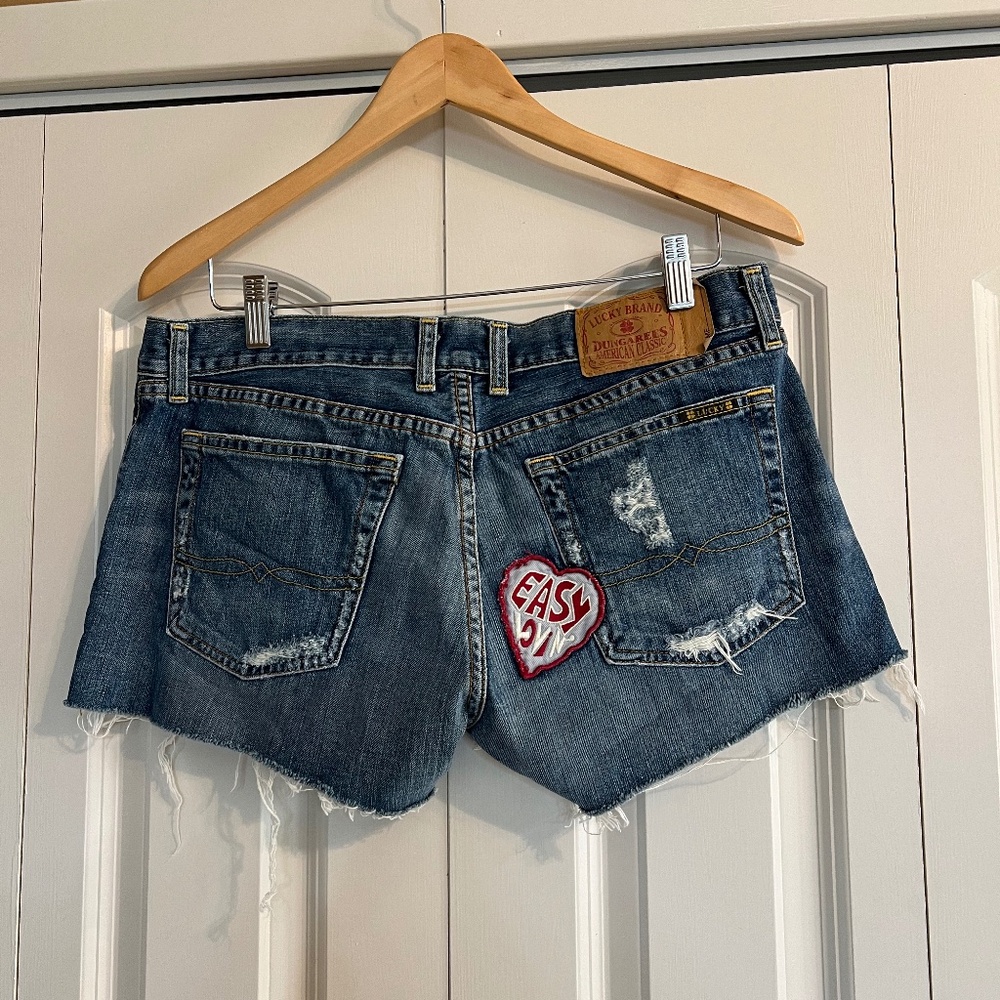 Lucky Brand Size 12 / 31 Daisy Duke Heart Patch Shorts EUC Y2K